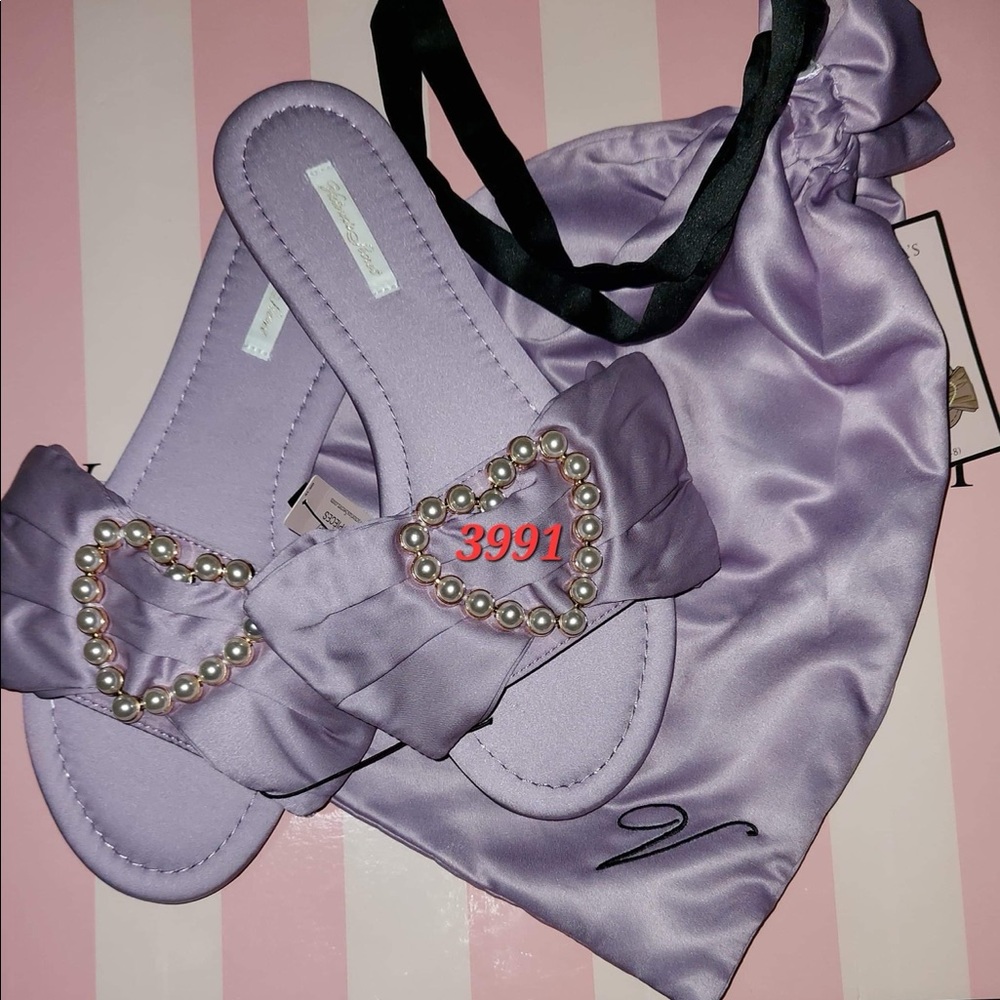 Victoria secret Slide size Small NWT